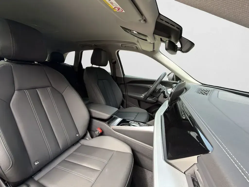 Gebraucht Audi Q5 Comfort 204 PS (150 kW) 2025 Sakhirgold metallic (metallic) SUV