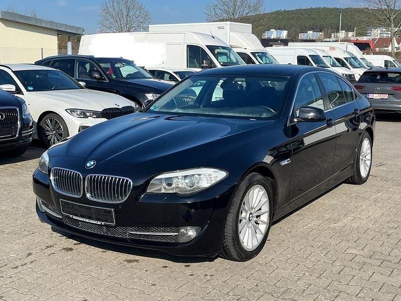 Gebraucht BMW 528 258 PS (189 kW) 2010 Schwarz Limousine