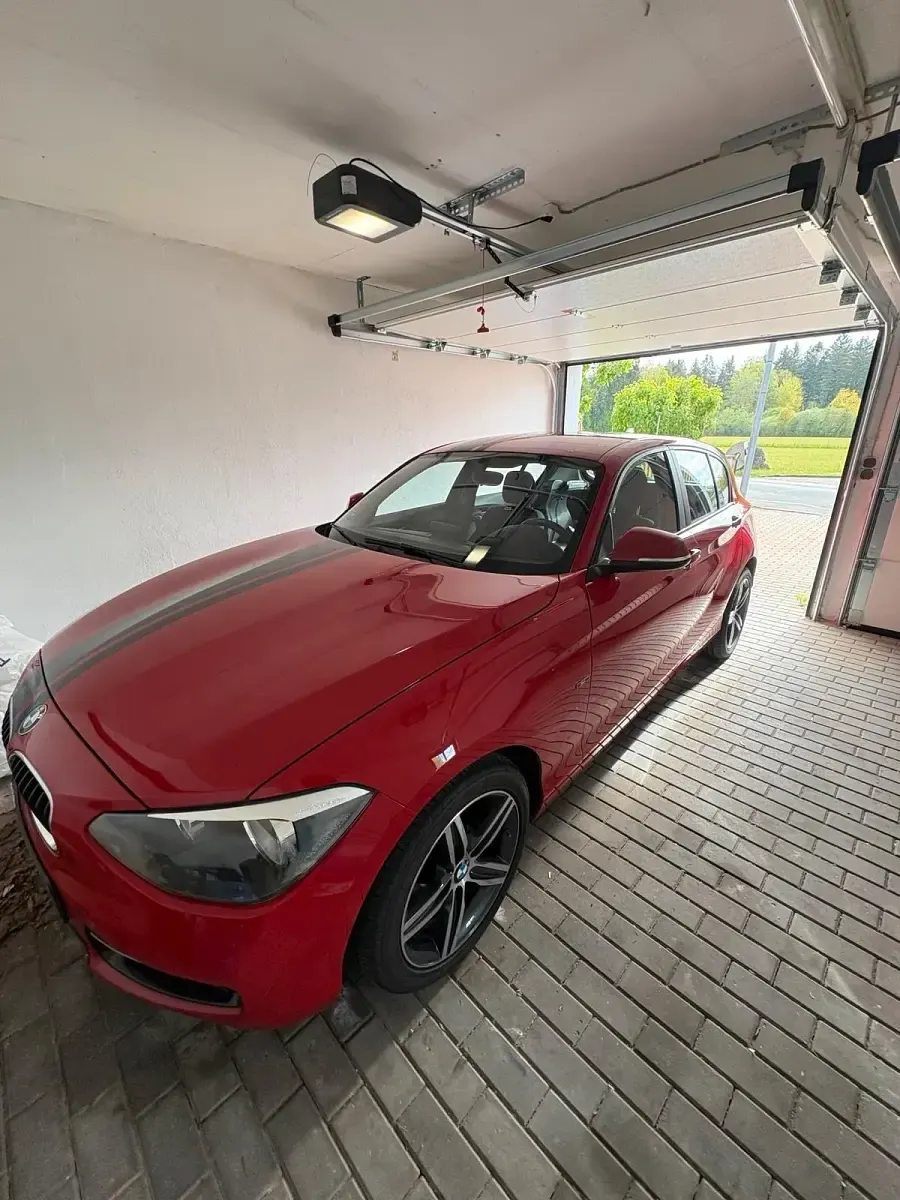 Gebraucht BMW 116 Sport Line 136 PS (100 kW) 2014 Rot Kleinwagen