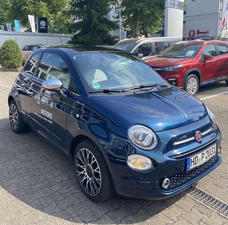 Dipinti di blue Gebraucht 2022 Fiat 500 Dolcevita Limousine | 15.780 € (Teuer) - Bild 1/4