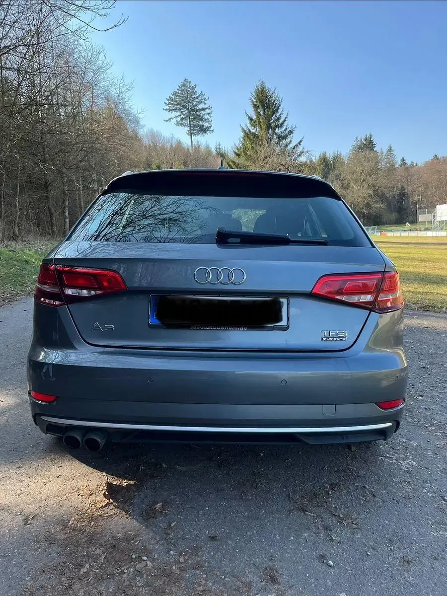 Gebraucht Audi A3 Design 190 PS (139 kW) 2018 Grau Limousine