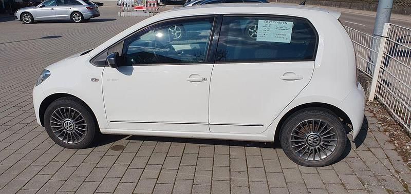 Gebraucht VW up! 75 PS (55 kW) 2014 Weiß Kleinwagen