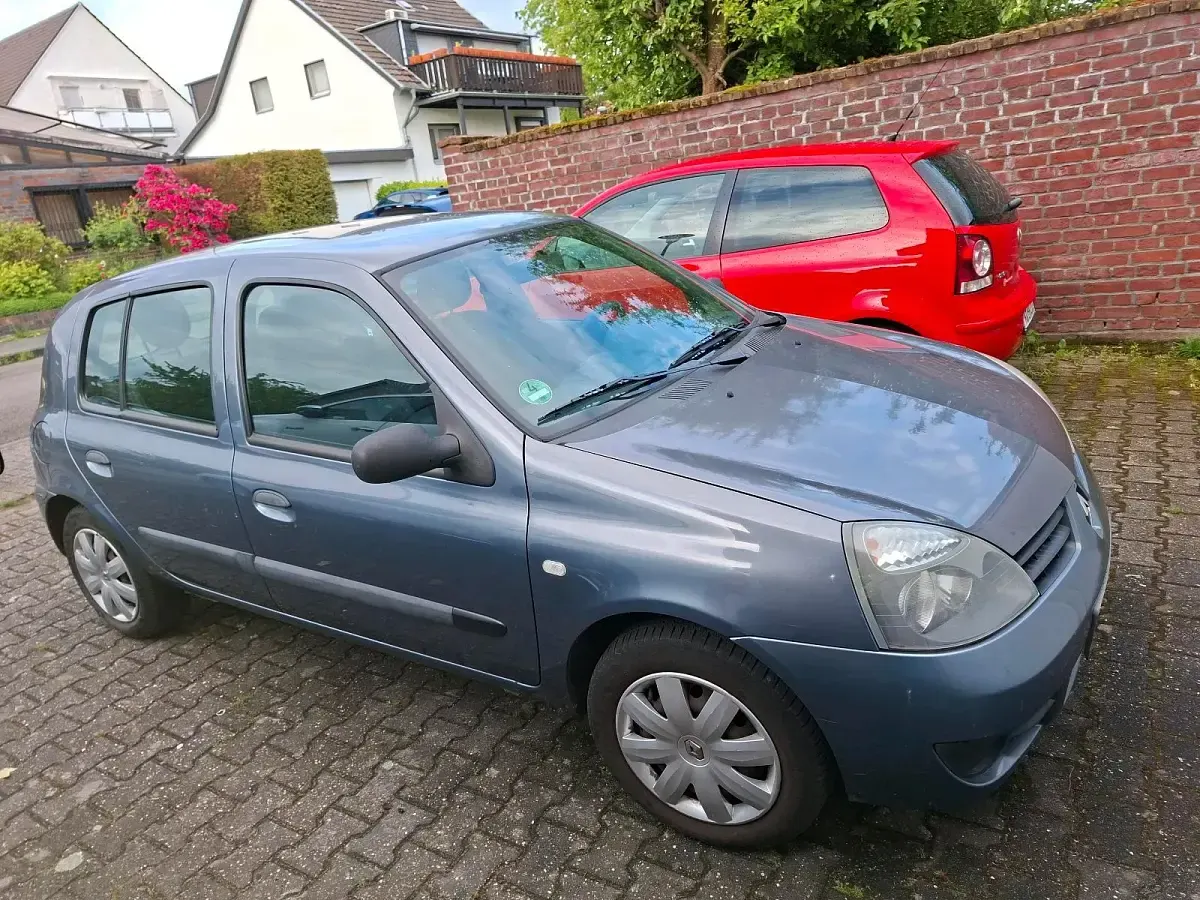 Gebraucht Renault Clio Campus 58 PS (42 kW) 2007 Grau Kleinwagen
