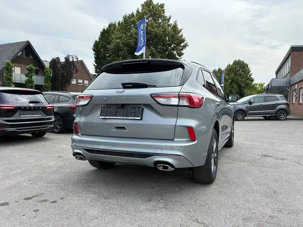 Gebraucht Ford Kuga ST-Line X 150 PS (110 kW) 2023 Silber SUV