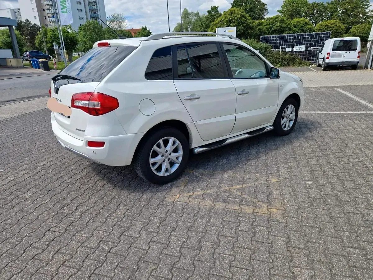 Gebraucht Renault Koleos 150 PS (110 kW) 2009 Weiß SUV