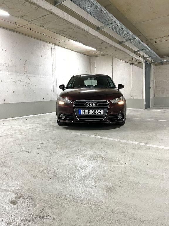 Gebraucht Audi A1 Sport 86 PS (63 kW) 2014 Violet Kleinwagen