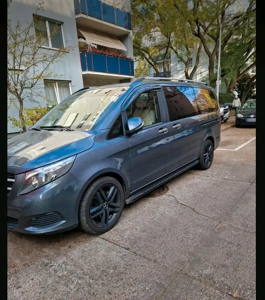 Gebraucht Mercedes V250 190 PS (139 kW) 2016 Grau Van / Kleinbus