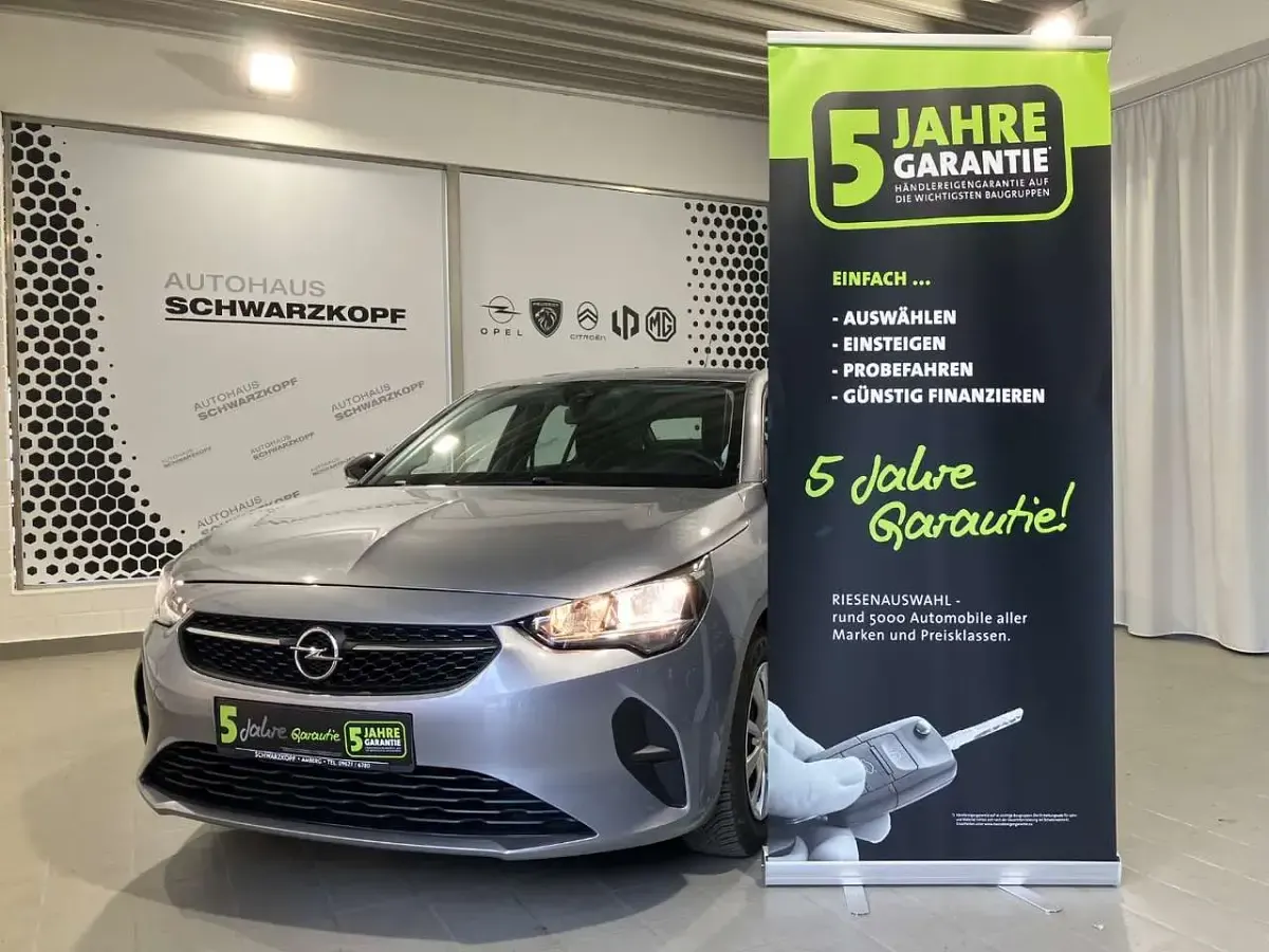 Używany Opel Corsa 75 KM (55 kW) 2021 Srebrny Hatchback