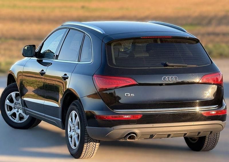Second-hand Audi Q5 Sport 177 CP (130 kW) 2014 Negru SUV