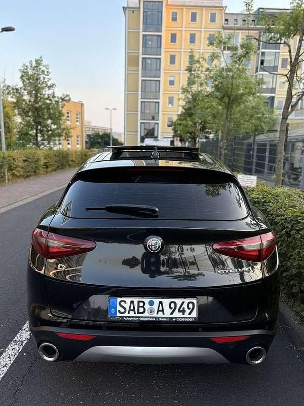 Gebraucht Alfa Romeo Stelvio Super 209 PS (153 kW) 2017 SUV