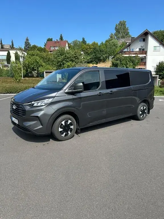 Gebraucht Ford Transit Custom 150 PS (110 kW) 2025 Grau Van