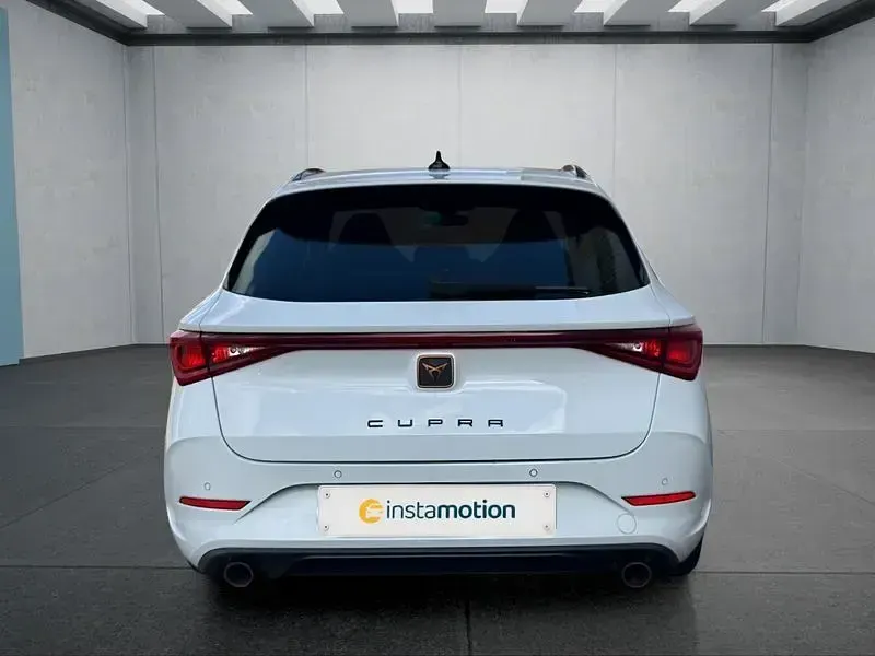 Second-hand Cupra Leon 245 CP (180 kW) 2023 Alb Break