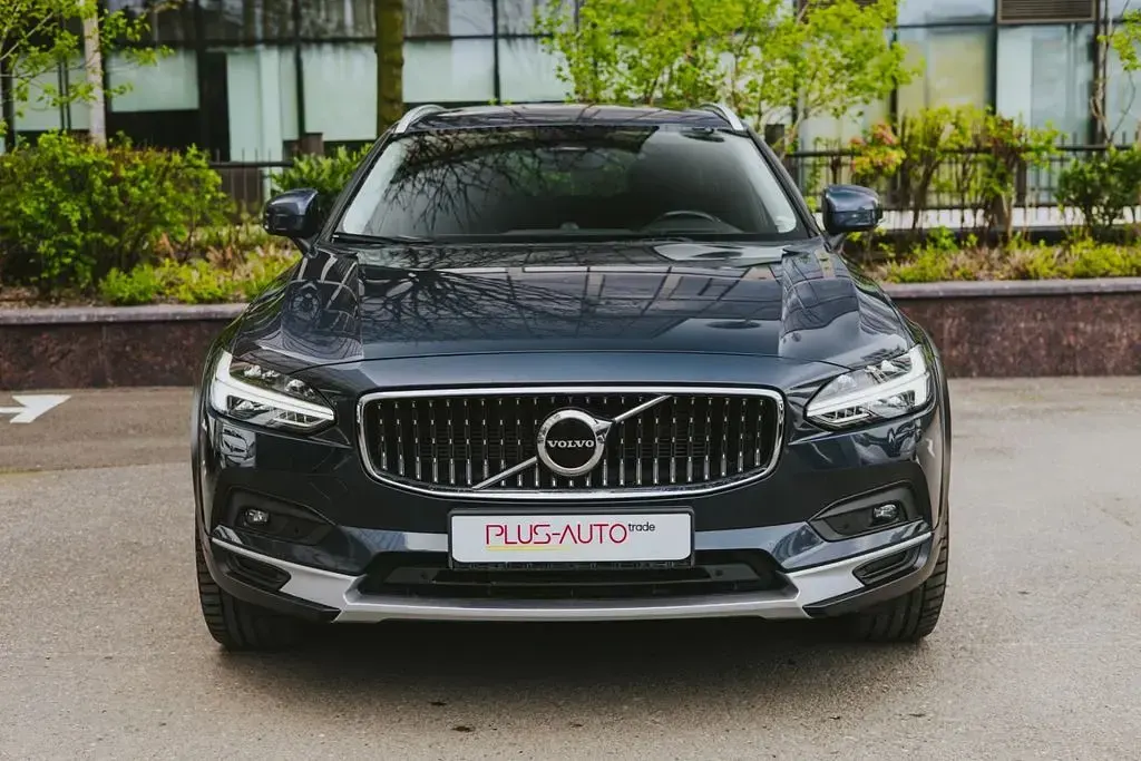 Gebraucht Volvo V90 CC Ultimate 299 PS (219 kW) 2022 Blau Kombi