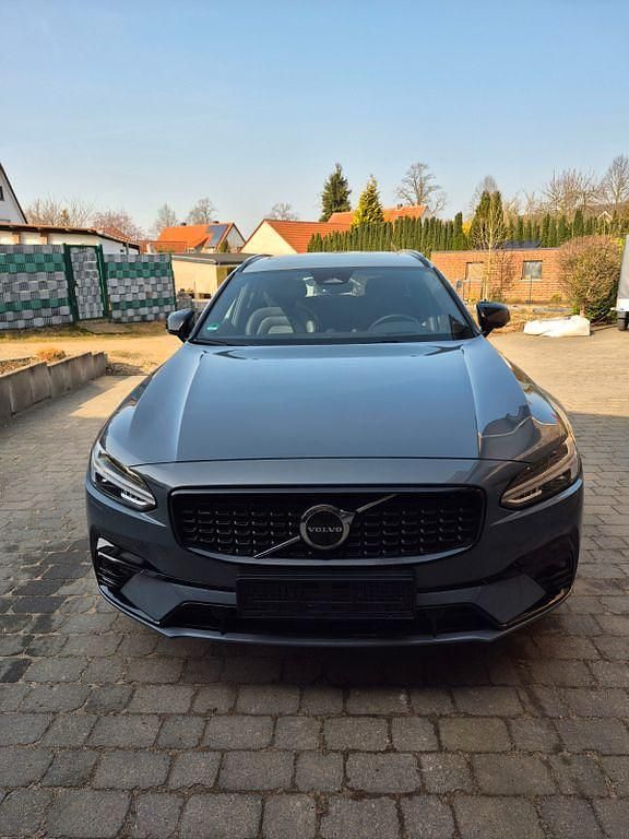 Gebraucht Volvo V90 Ultimate 197 PS (144 kW) 2023 Grau Kombi