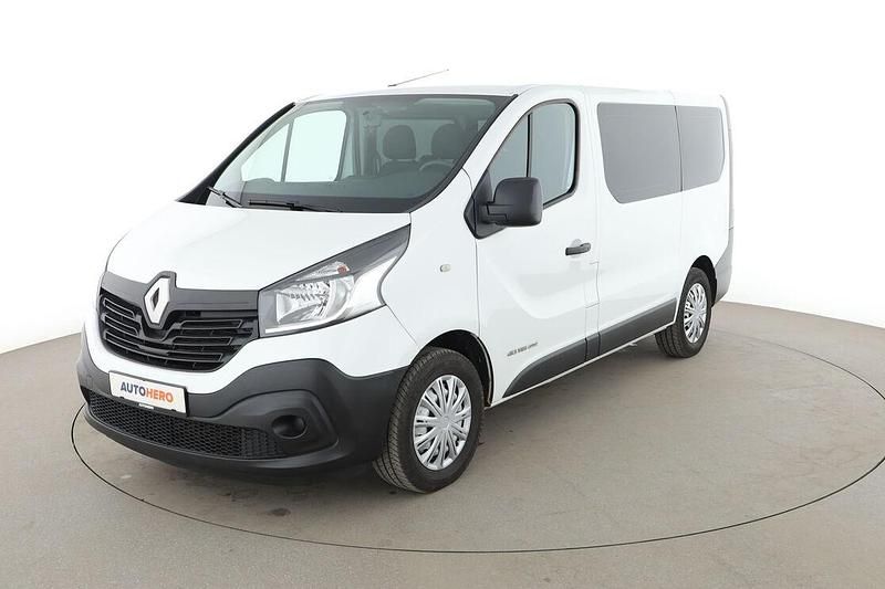 Second-hand Renault Trafic Expression 146 CP (107 kW) 2017 Alb Monovolum