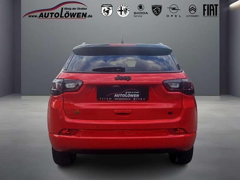 Gebraucht Jeep Compass 131 PS (96 kW) 2023 Zweifarblackierung colorado r SUV