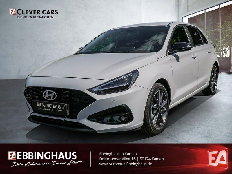 Weiß Gebraucht 2024 Hyundai i30 Advantage Limousine | 21.499 € (Guter Preis) - Bild 1/4