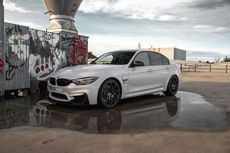 Weiß Gebraucht 2018 BMW M3 Competition Edition Limousine | 53.000 € (Fairer Preis) - Bild 1/4