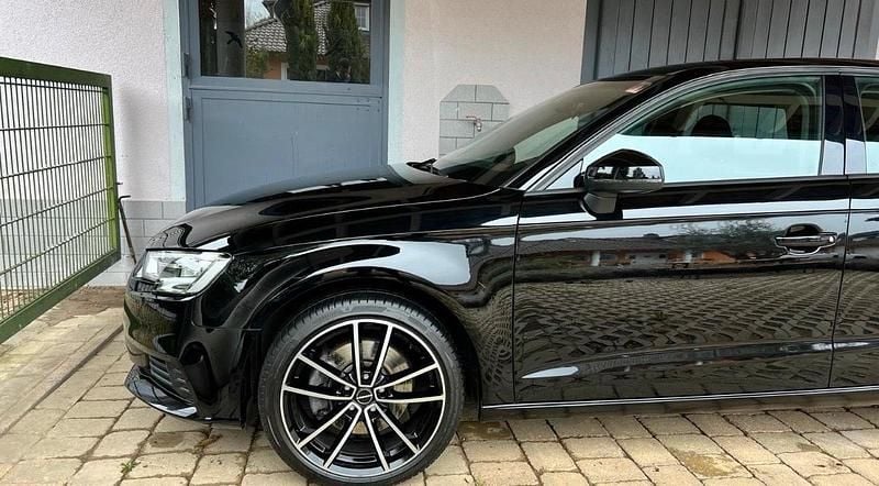Gebraucht Audi A3 Sportback 150 PS (110 kW) 2020 Schwarz Kleinwagen