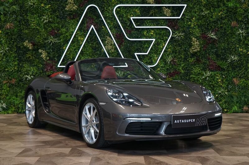 Grau Gebraucht 2024 Porsche Boxster Chrono Cabrio | 75.600 € (Teuer) - Bild 1/3