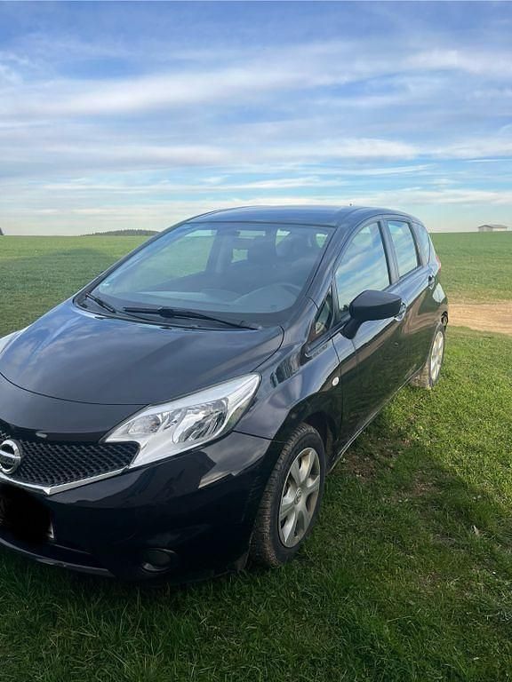 Gebraucht Nissan Note Acenta 80 PS (58 kW) 2015 Schwarz Kleinwagen