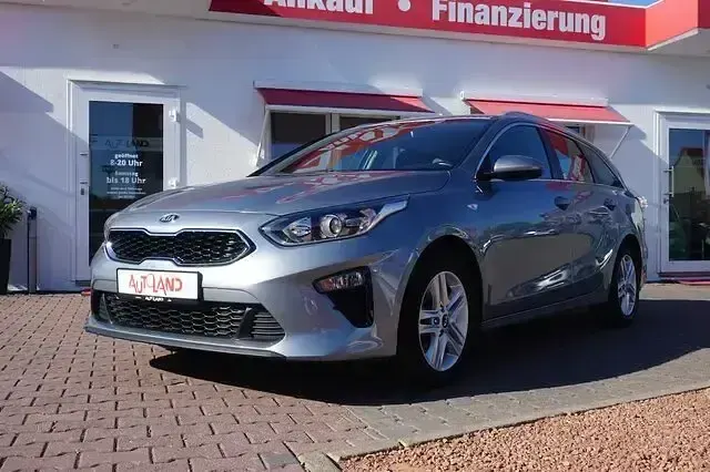 Gebraucht Kia Ceed 140 PS (102 kW) 2021 Andere Kleinwagen