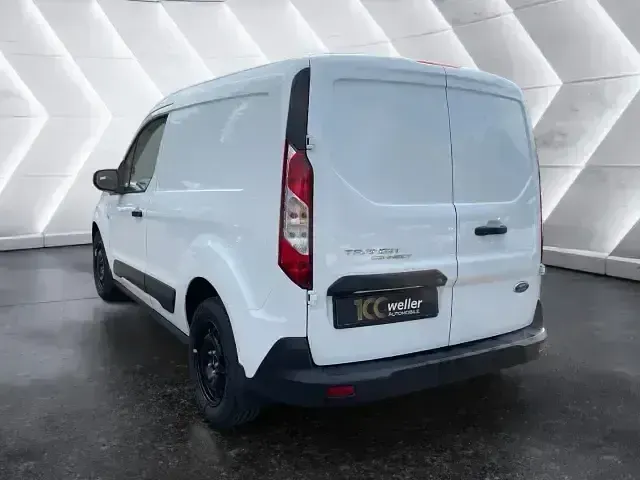 Używany Ford Transit Connect Trend 101 KM (74 kW) 2024 Biały Minivan
