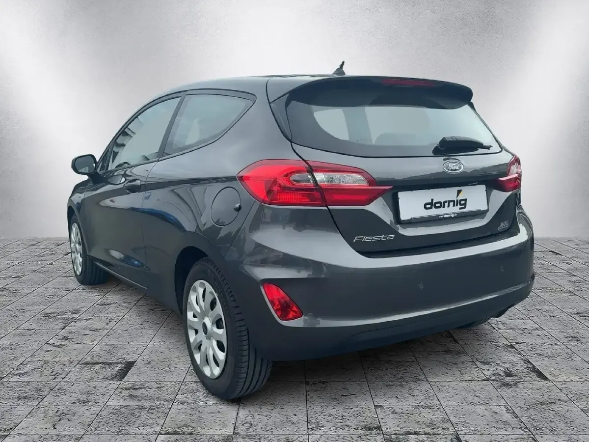 Gebraucht Ford Fiesta Cool & Connect 101 PS (74 kW) 2018 Magnetic grau metallic Kleinwagen