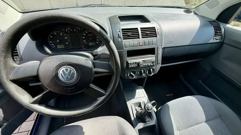 Gebraucht VW Polo 54 PS (39 kW) 2004 Blau Kleinwagen
