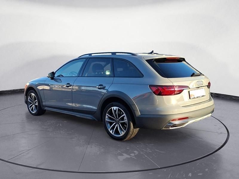 Gebraucht Audi A4 Allroad Advanced 265 PS (194 kW) 2023 Individuallackierungen audi exclusive Kombi