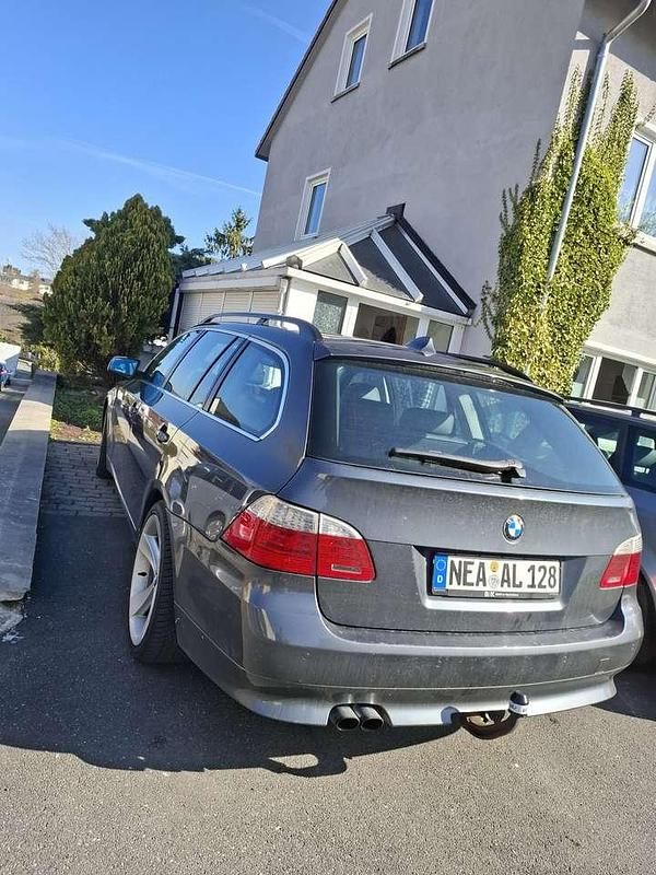Gebraucht BMW 530 235 PS (172 kW) 2007 Kombi