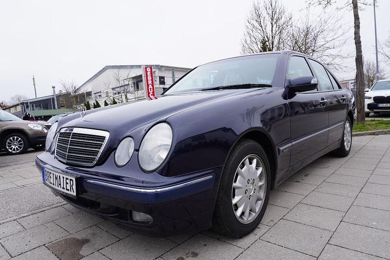Gebraucht Mercedes E320 Elegance 224 PS (164 kW) 2000 Blau Limousine