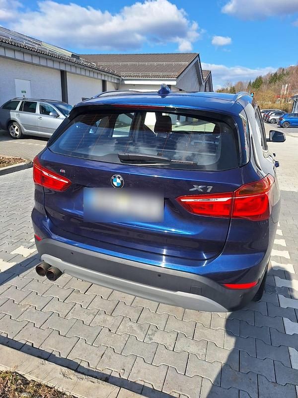 Gebraucht BMW X1 150 PS (110 kW) 2015 Blau SUV