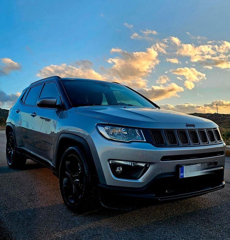 Gebraucht Jeep Compass Night Eagle 120 PS (88 kW) 2019 Silber SUV