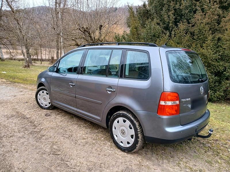 Gebraucht VW Touran 105 PS (77 kW) 2006 Grau Van / Kleinbus