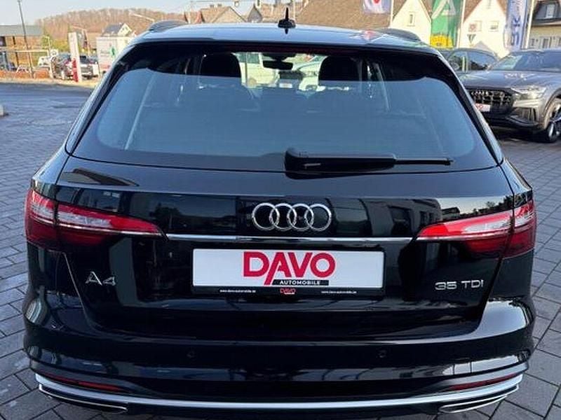 Gebraucht Audi A4 Advanced 147 PS (108 kW) 2022 Schwarz Limousine