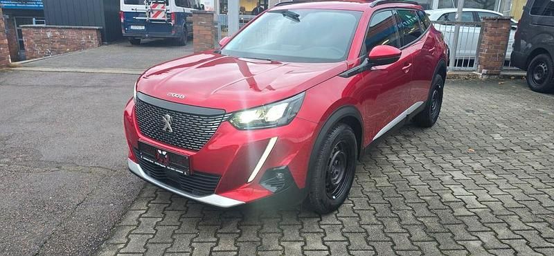 Rot Gebraucht 2021 Peugeot 2008 Allure SUV | 14.945 € (Fairer Preis) - Bild 1/4