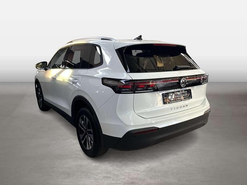 Neu VW Tiguan 150 PS (110 kW) 2026 Pure white (weiß) SUV