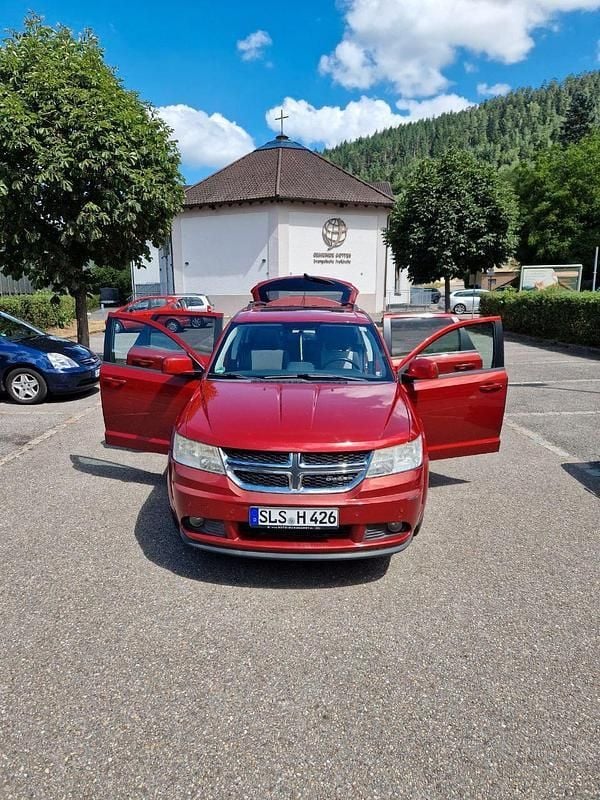 Rot Gebraucht 2008 Dodge Journey SUV | 3.900 € (Fairer Preis) - Bild 1/4