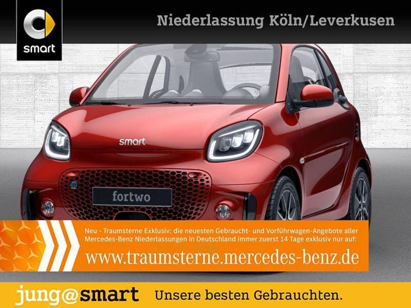 Rot Gebraucht 2021 Smart ForTwo Electric Drive Exclusive Coupé | 12.390 € (Fairer Preis) - Bild 1/4