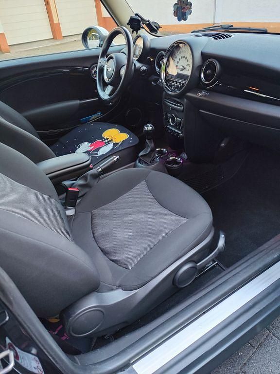 Gebraucht Mini ONE 98 PS (72 kW) 2012 Schwarz Kleinwagen