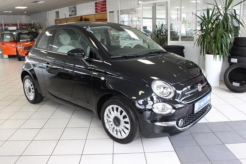 Gebraucht Fiat 500 Lounge 86 PS (63 kW) 2019 Schwarz metallic
