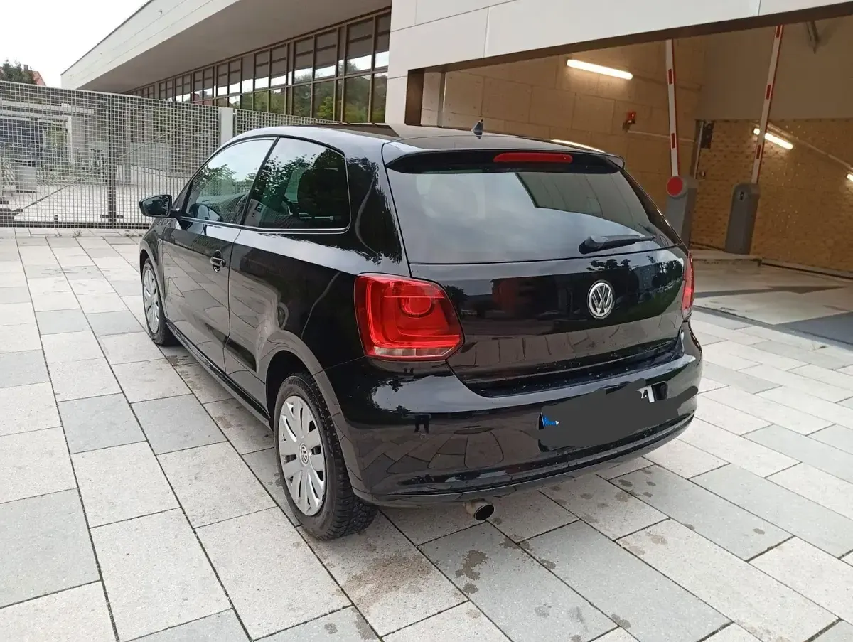 Gebraucht VW Polo Match 90 PS (66 kW) 2012 Schwarz Kleinwagen