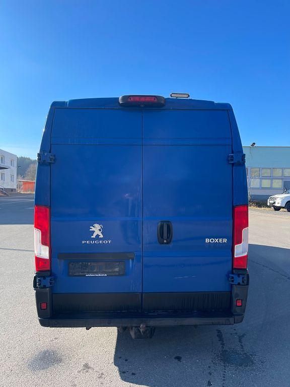 Gebraucht Peugeot Boxer 163 PS (119 kW) 2018 Blau Van