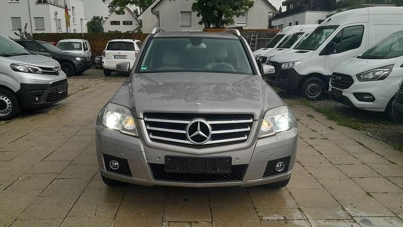 Braun Gebraucht 2008 Mercedes GLK280 SUV | 10.750 € (Guter Preis) - Bild 1/4