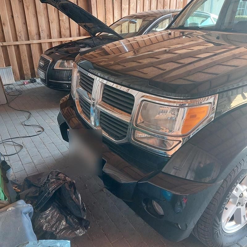 Gebraucht Dodge Nitro 205 PS (150 kW) 2008 Schwarz SUV