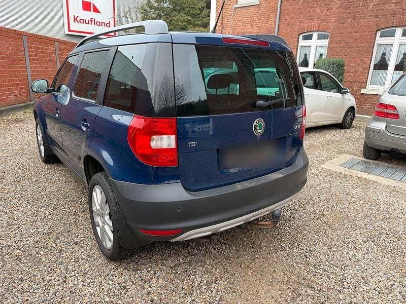 Gebraucht Skoda Yeti Plus Edition 140 PS (102 kW) 2012 Blau SUV