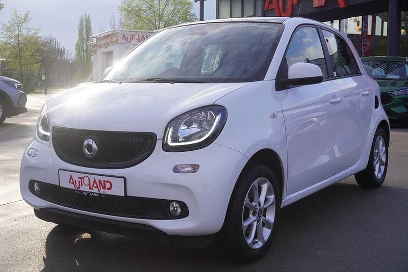 Second-hand Smart ForFour Basis 90 CP (66 kW) 2019 Alb Hatchback