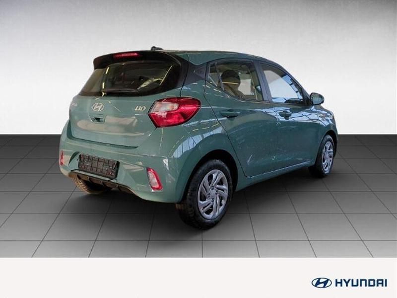 Gebraucht Hyundai i10 Select 63 PS (46 kW) 2025 Grün Kleinwagen