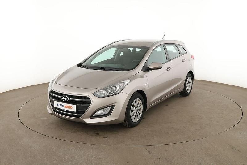 Gebraucht Hyundai i30 Classic 110 PS (80 kW) 2015 Grau Kombi